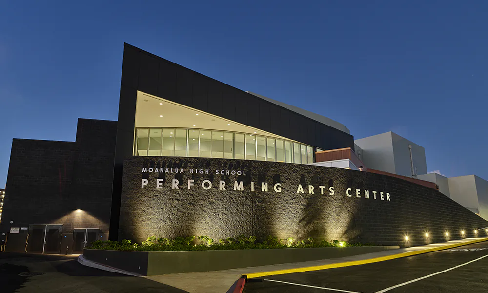 Moanalua High School, Centro de Artes, Honolulu, HI, EUA: Tela Paragon V com TecVision ALR
